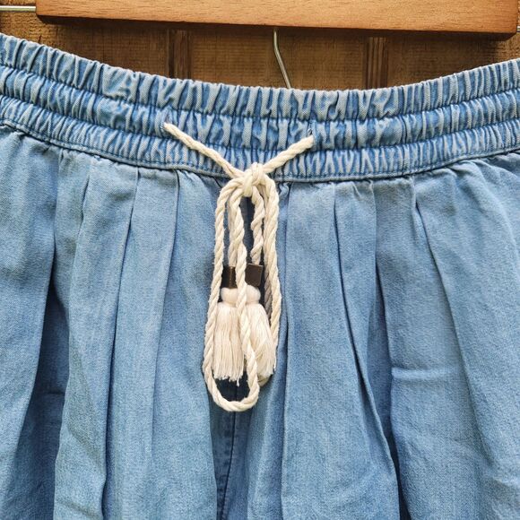 Gap Denim Chambray Flowy Wide Leg Shorts Womens Size S - Picture 2 of 9